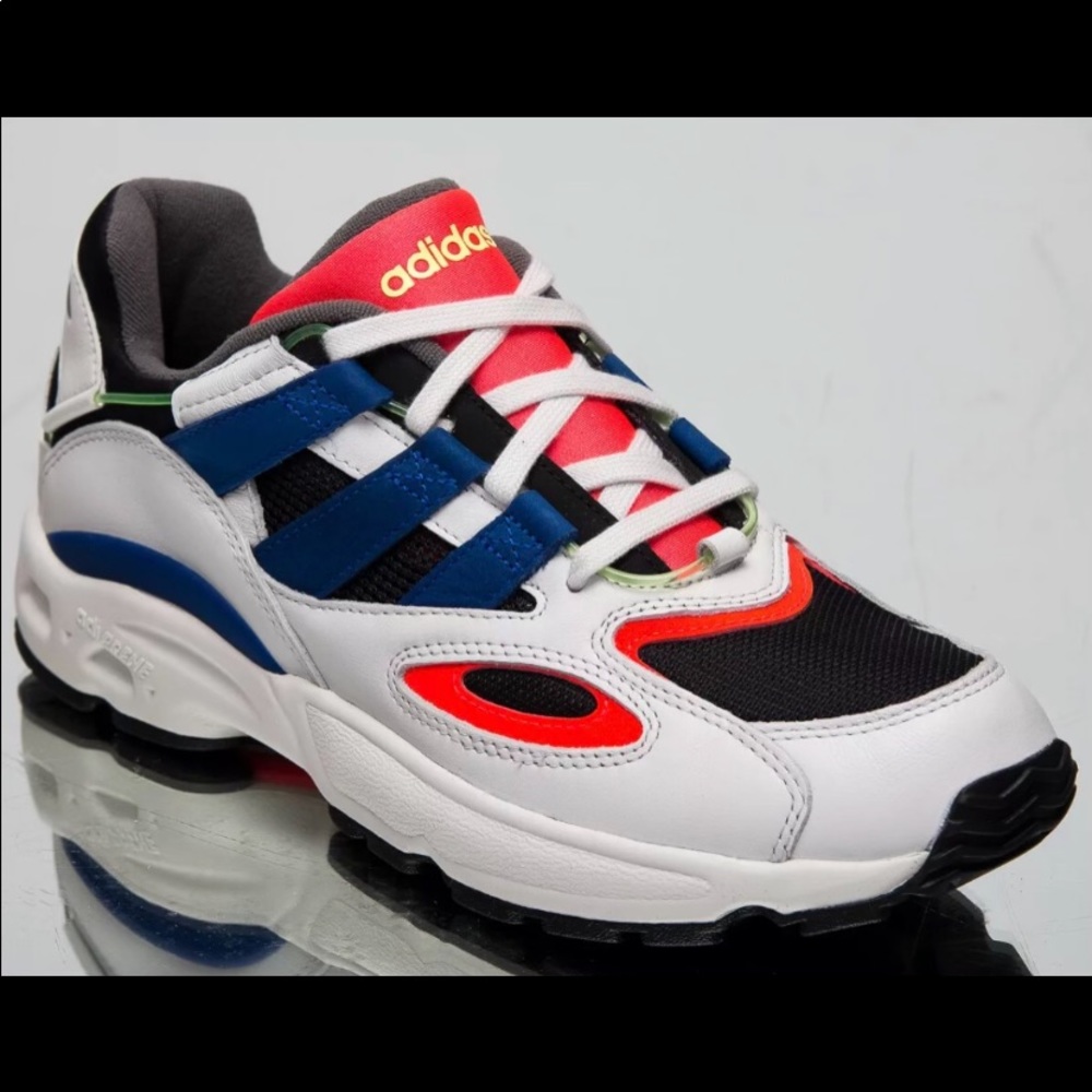 Men’s Adidas Sneaker